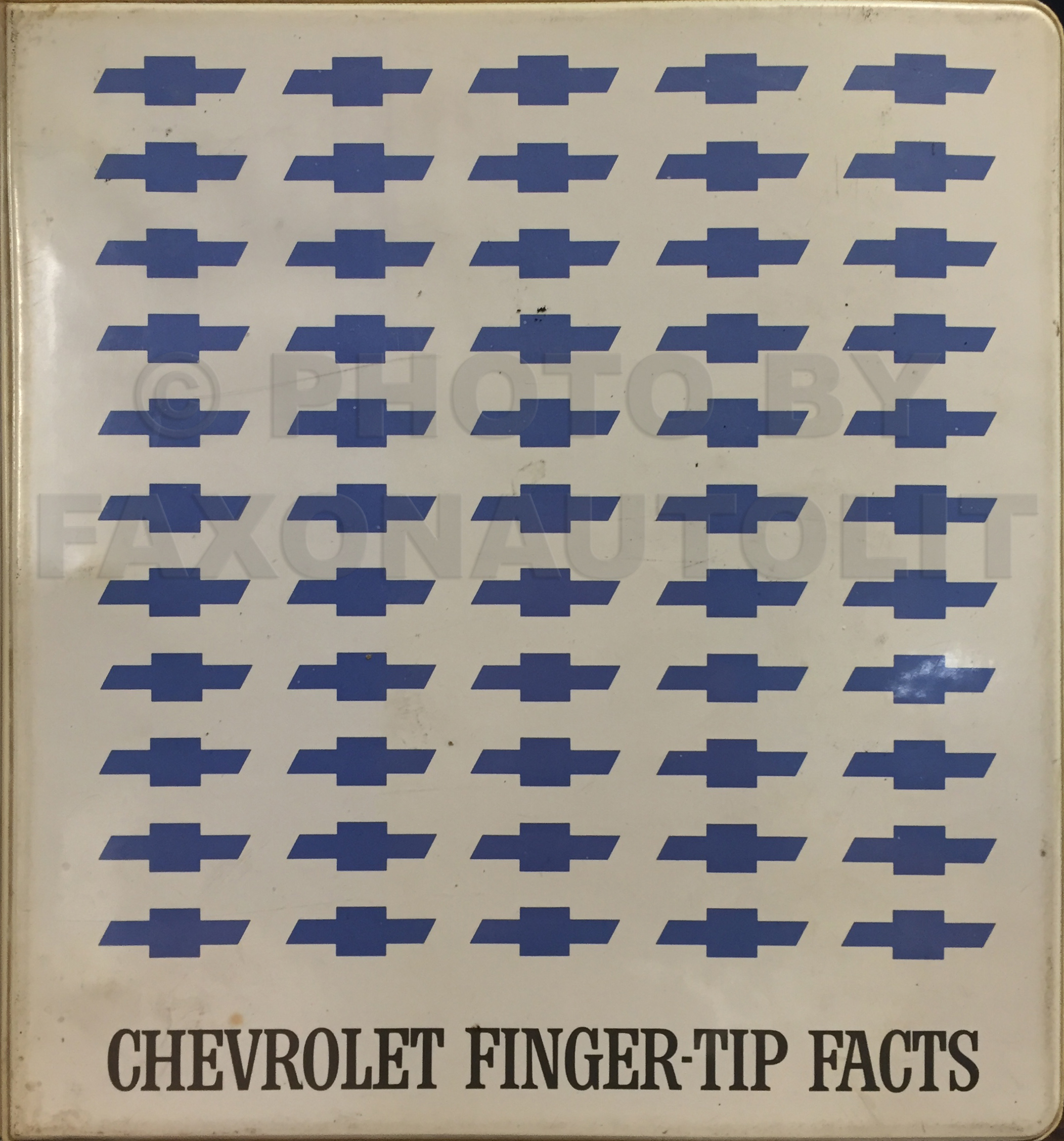 1968 Chevrolet Car Finger Tip Facts Book Dealer Album Original