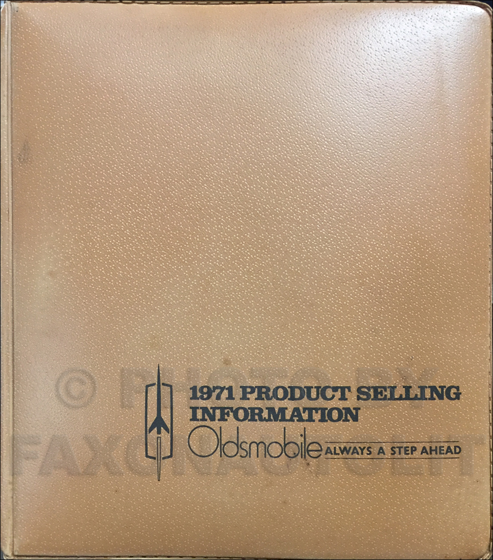 1971 Oldsmobile Data Book Original