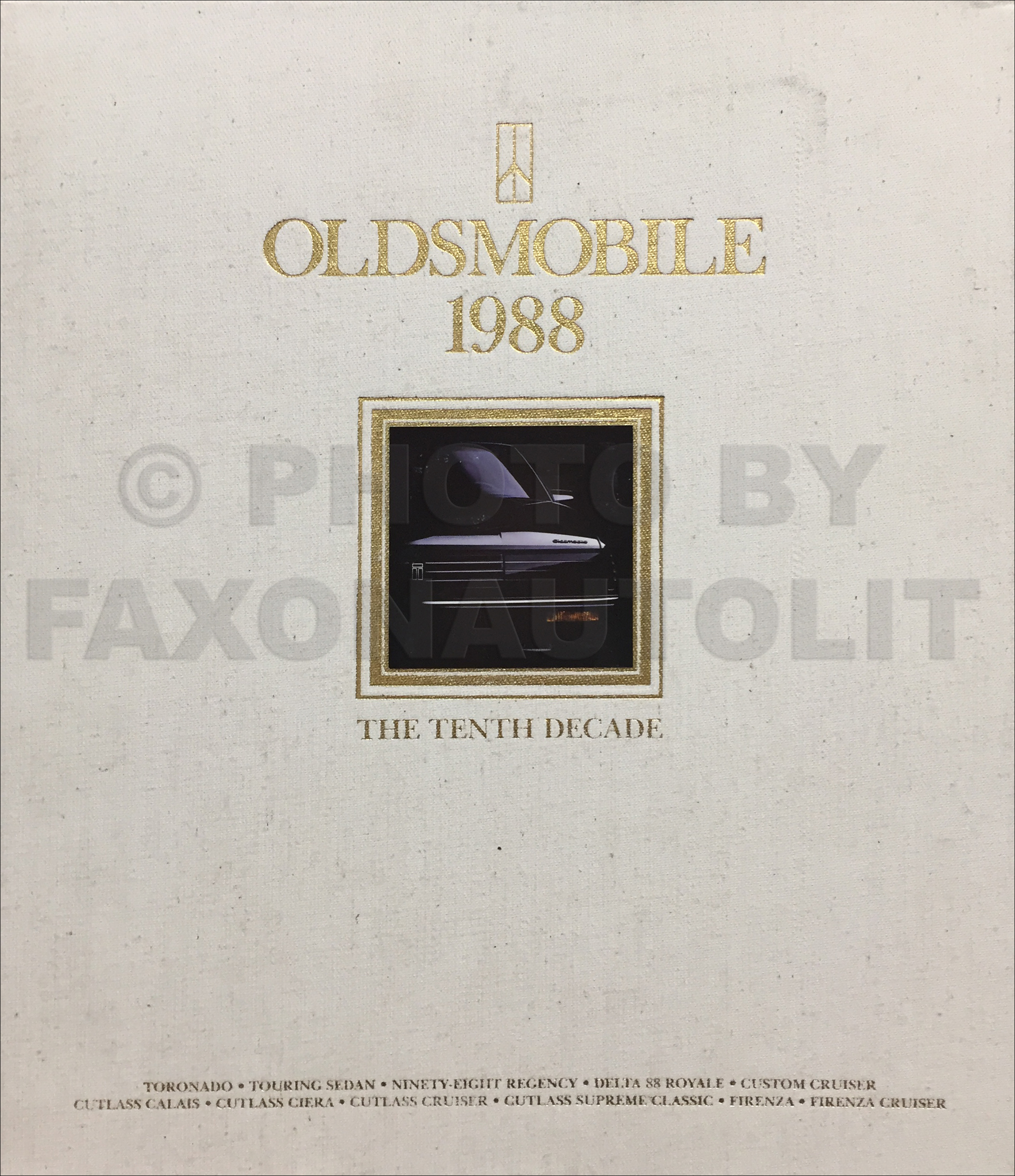 1988 Oldsmobile Cloth Portfolio with Sales Catalog Set Original